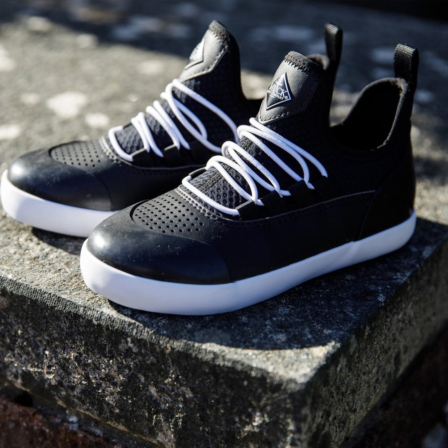 Black Kids' Summer Solstice Bungee Shoes Muckboot