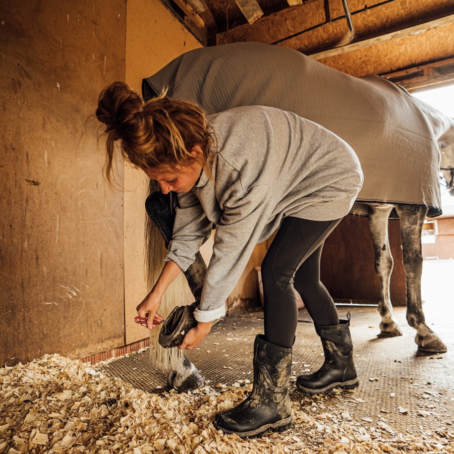 Women's Arctic Sport II Short Boots Muckboot Black