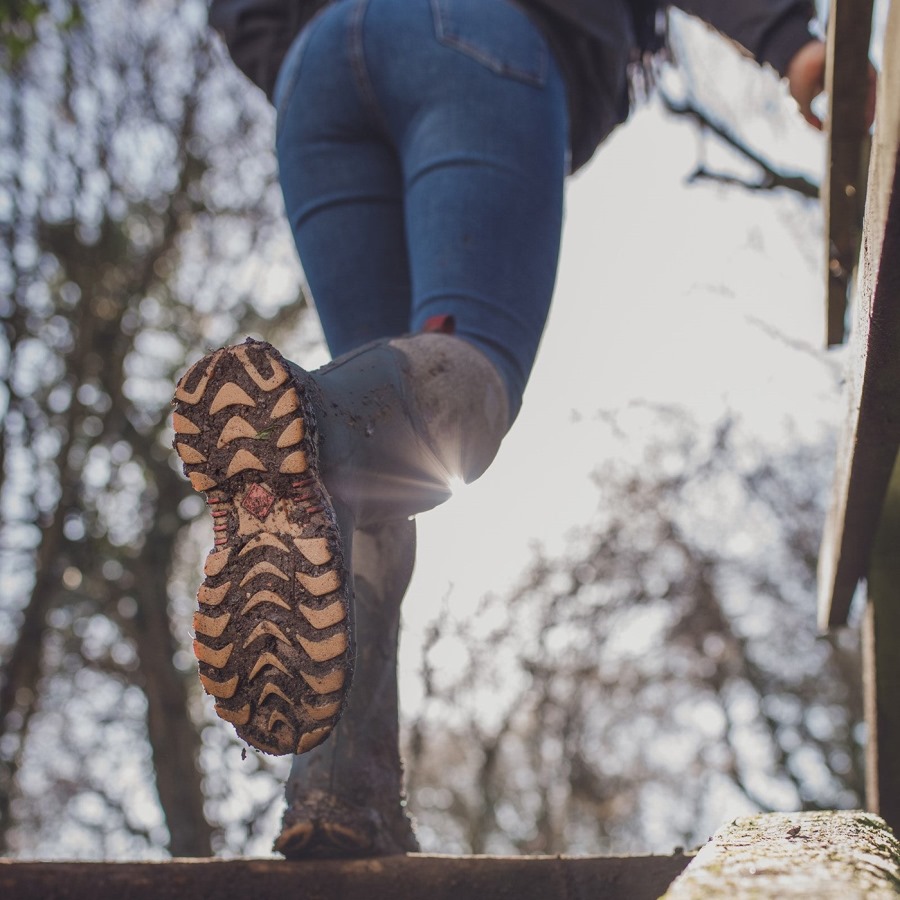 Women's Arctic Sport II Short Boots Muckboot Wine Herringbone Print
